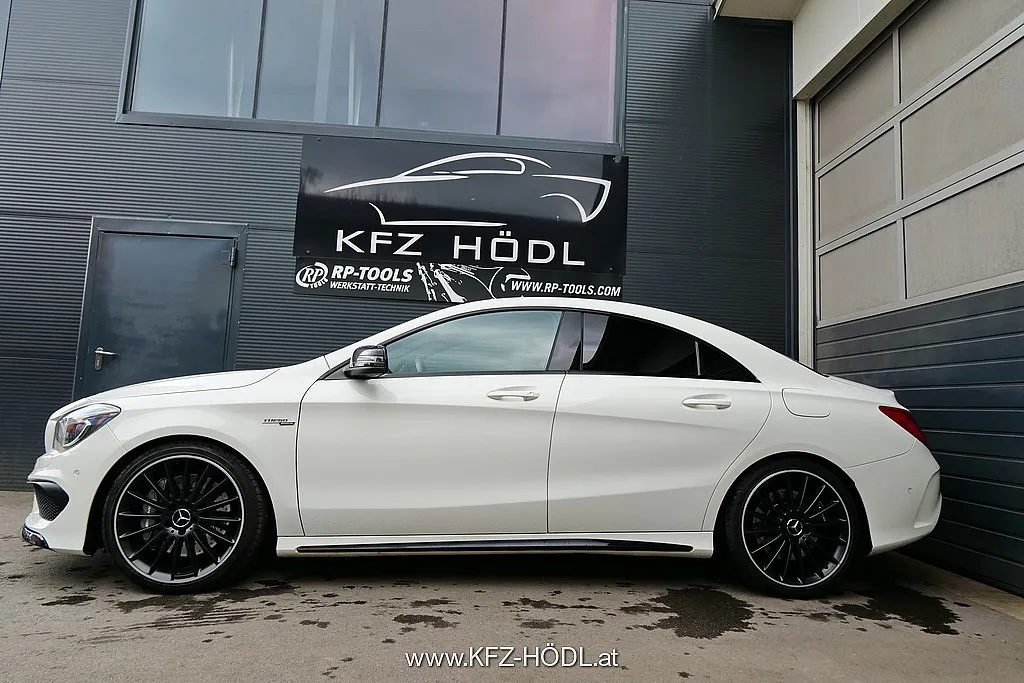 Mercedes-Benz CLA 45 AMG 4MATIC Aut. Image 6